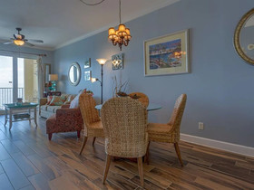 Island Royale by Vacasa