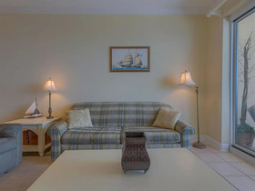 Island Royale by Vacasa