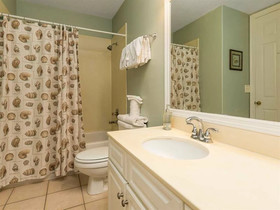 Island Royale by Vacasa