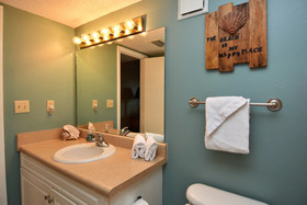 Island Shores by Bender Vacation Rentals