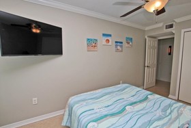 Island Winds West by Youngs Suncoast