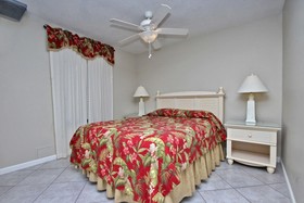 Island Winds West by Youngs Suncoast