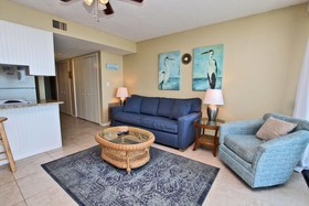 Island Winds West by Youngs Suncoast