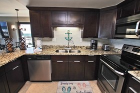 Island Winds West by Youngs Suncoast