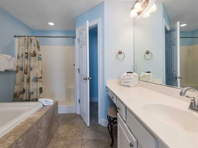 Labacoco West by Meyer Vacation Rentals