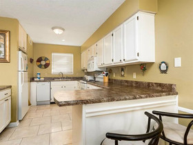 Lagoon Landing by Vacasa