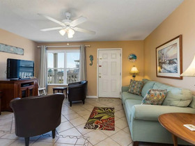 Lagoon Landing by Vacasa