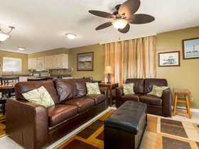 Lagoon Landing by Vacasa