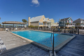 Lagoon Landing by Vacasa