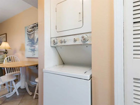 Lagoon Landing by Vacasa