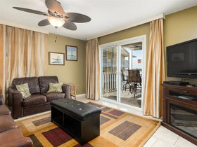 Lagoon Landing by Vacasa