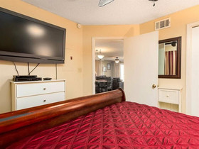 Lagoon Landing by Vacasa