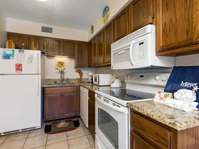 Lagoon Landing by Vacasa