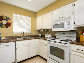 Lagoon Landing by Vacasa