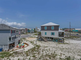 Lagoon Landing by Vacasa