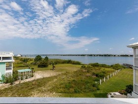 Laguna Azul by Meyer Vacation Rentals