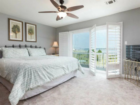 Laguna Azul by Meyer Vacation Rentals