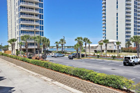 Laguna Bella by Youngs Suncoast