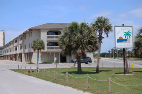 Las Palmas by RedAwning