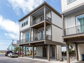 Life's Porpoise by Meyer Vacation Rentals