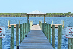 Little Lagoon Cottages by Youngs Suncoast