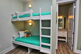 Little Lagoon Cottages by Youngs Suncoast