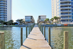 Little Lagoon Cottages by Youngs Suncoast