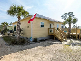 Mahi Hideaway by Meyer Vacation Rentals