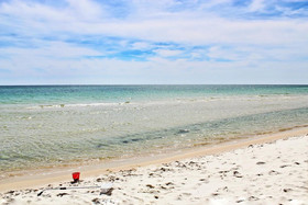 Marilyns Cottage by Youngs Suncoast