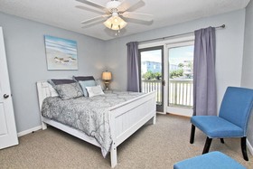 Marilyns Cottage by Youngs Suncoast