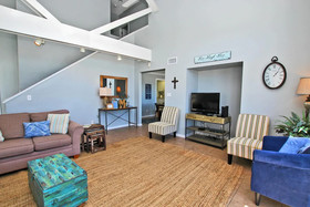 Marilyns Cottage by Youngs Suncoast