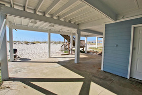 Marilyns Cottage by Youngs Suncoast