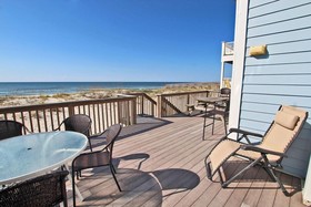 Marilyns Cottage by Youngs Suncoast