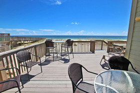 Marilyns Cottage by Youngs Suncoast