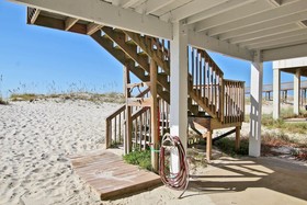 Marilyns Cottage by Youngs Suncoast