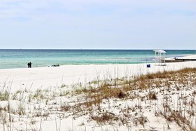 Marilyns Cottage by Youngs Suncoast