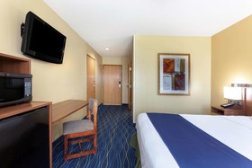 Microtel Inn & Suites by Wyndham Gulf Shores