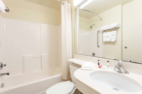 Microtel Inn & Suites by Wyndham Gulf Shores