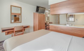 Microtel Inn & Suites by Wyndham Gulf Shores