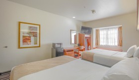 Microtel Inn & Suites by Wyndham Gulf Shores