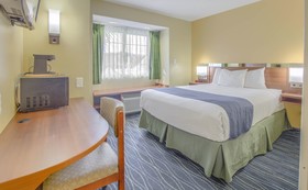 Microtel Inn & Suites by Wyndham Gulf Shores