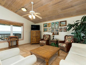 Mondo Kayo by Meyer Vacation Rentals