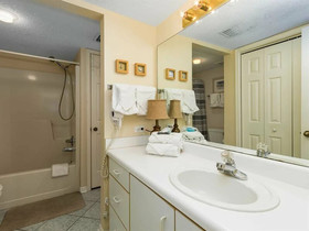 Ocean House II by Meyer Vacation Rentals