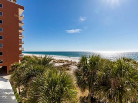 Ocean House II by Meyer Vacation Rentals