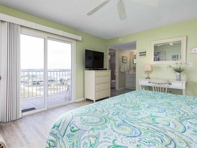 Ocean House II by Meyer Vacation Rentals
