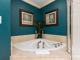 Oceania by Meyer Vacation Rentals