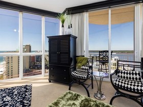 Oceania by Meyer Vacation Rentals