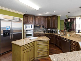 Oceania by Meyer Vacation Rentals