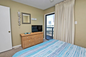 Ocean Reef by Youngs Suncoast