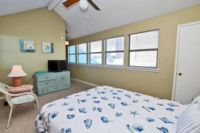 Ocean Reef by Youngs Suncoast